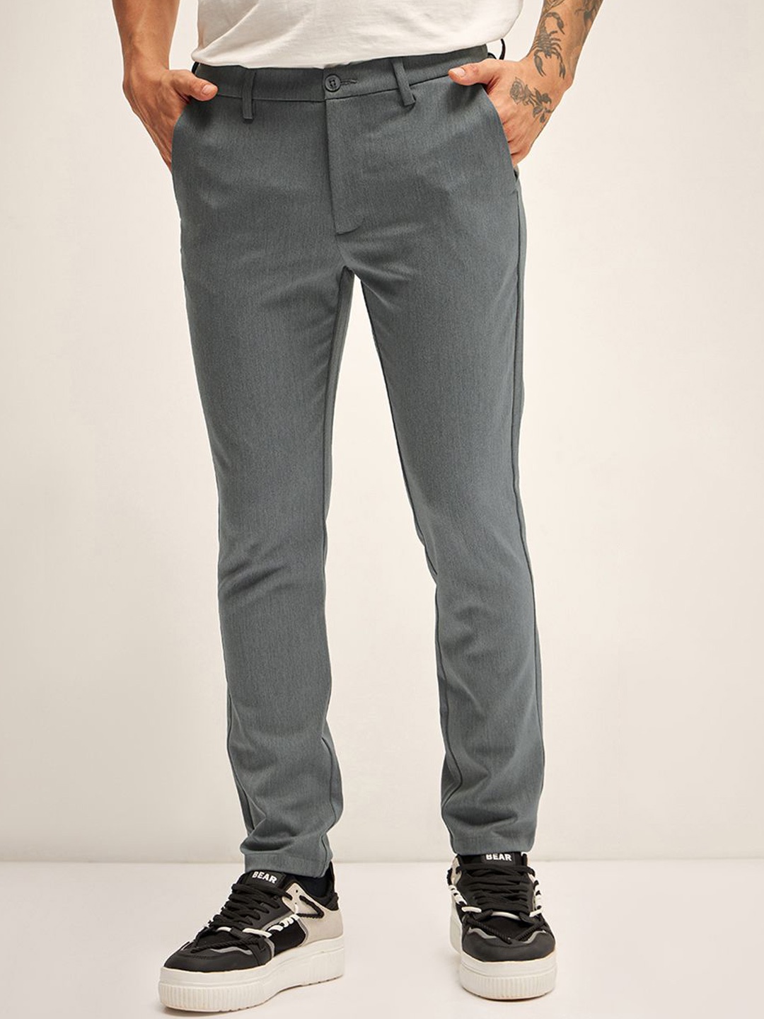 

THE BEAR HOUSE Men Slim Fit Chinos Trousers, Grey