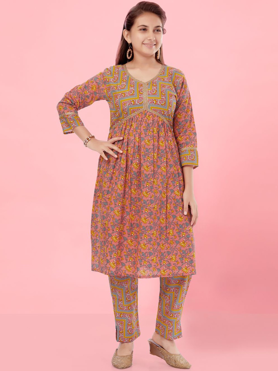 

BAESD Girls Floral Printed Regular Pure Cotton A-Line Kurta with Trousers, Peach