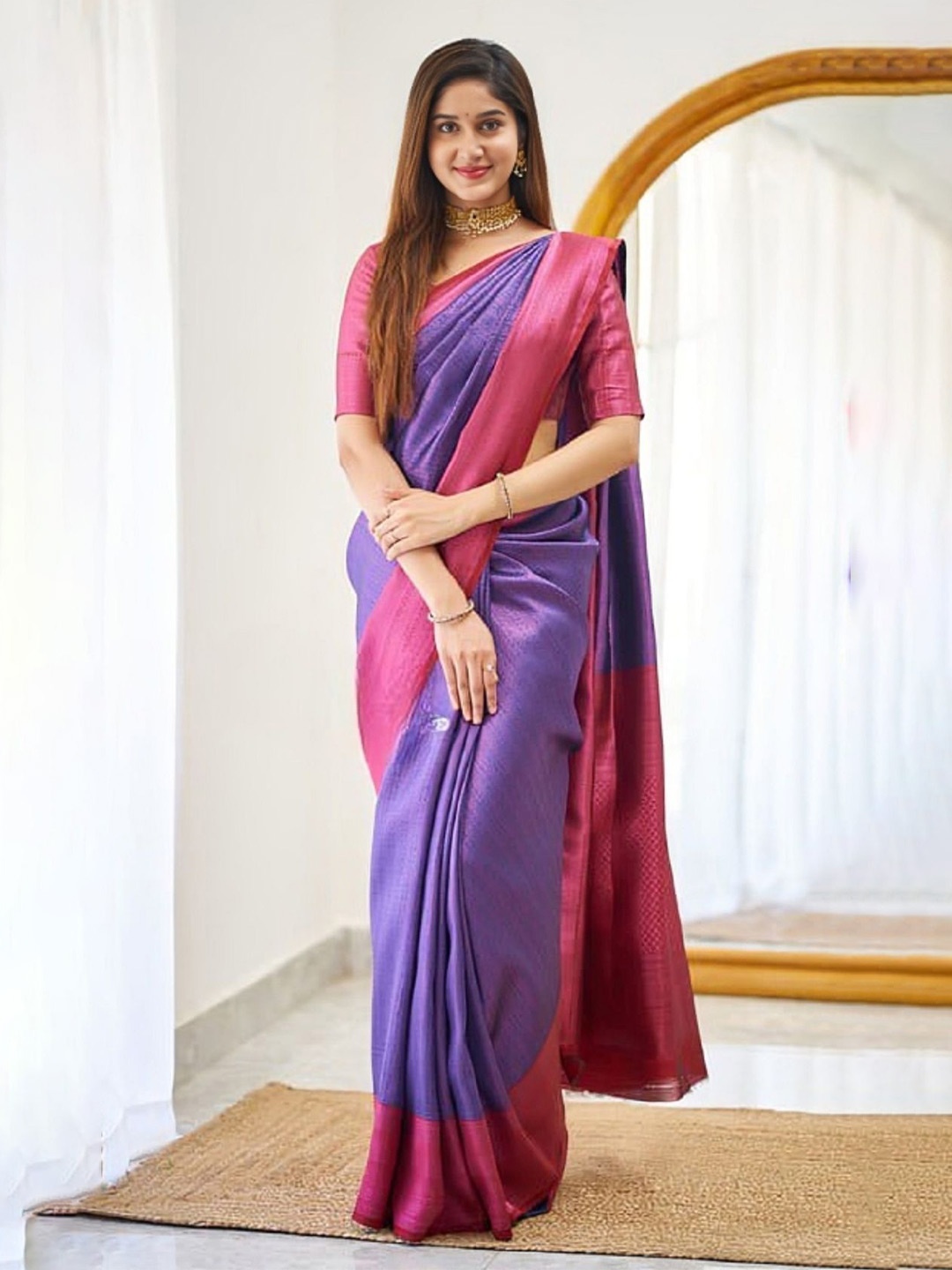 

APNISHA Woven Design Pure Silk Saree, Blue