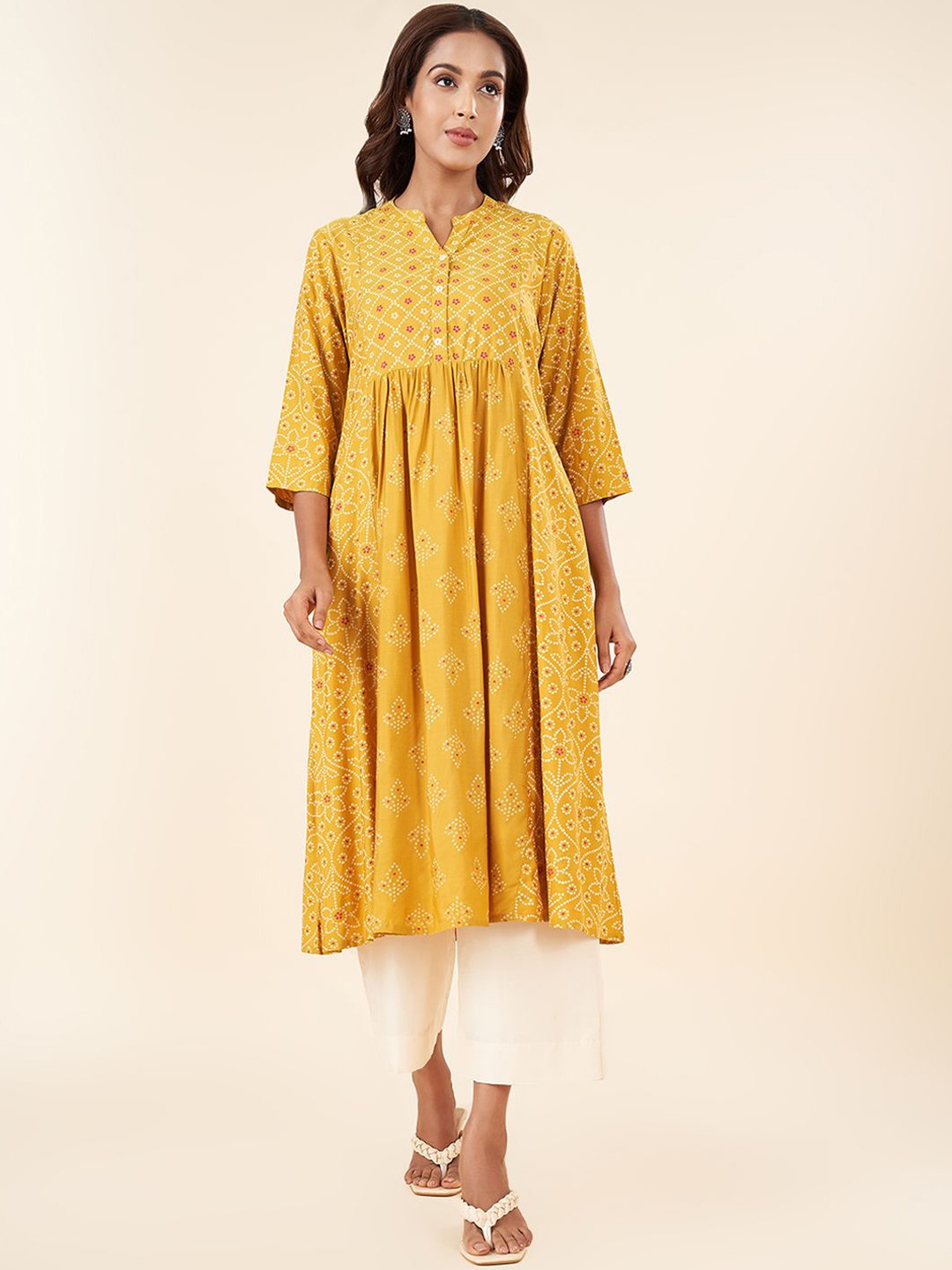 

RANGMANCH BY PANTALOONS Bandhani Printed Mandarin Collar Anarkali Kurta, Yellow