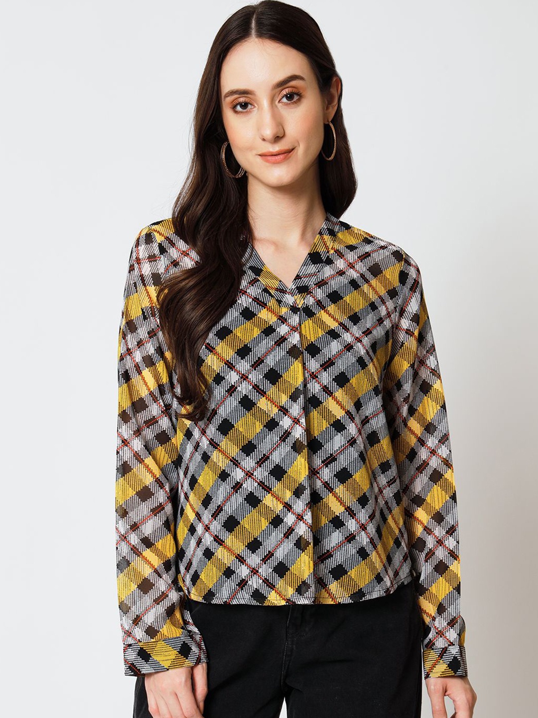 

Yaadleen Women Checked Lapel Collar Top, Black