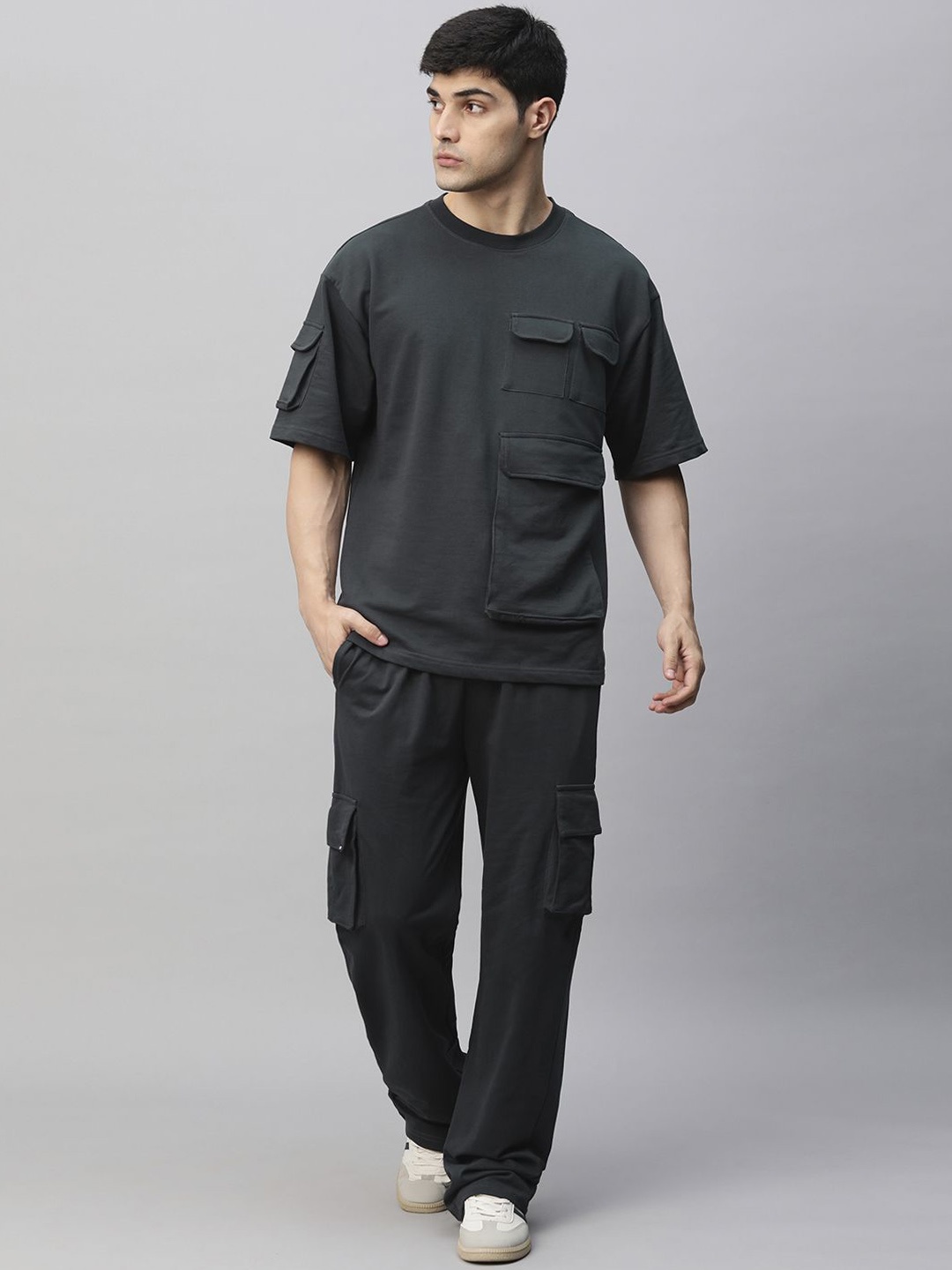 

PRONK Round Neck Oversized Pure Cotton T-shirt & Cargo Joggers, Grey