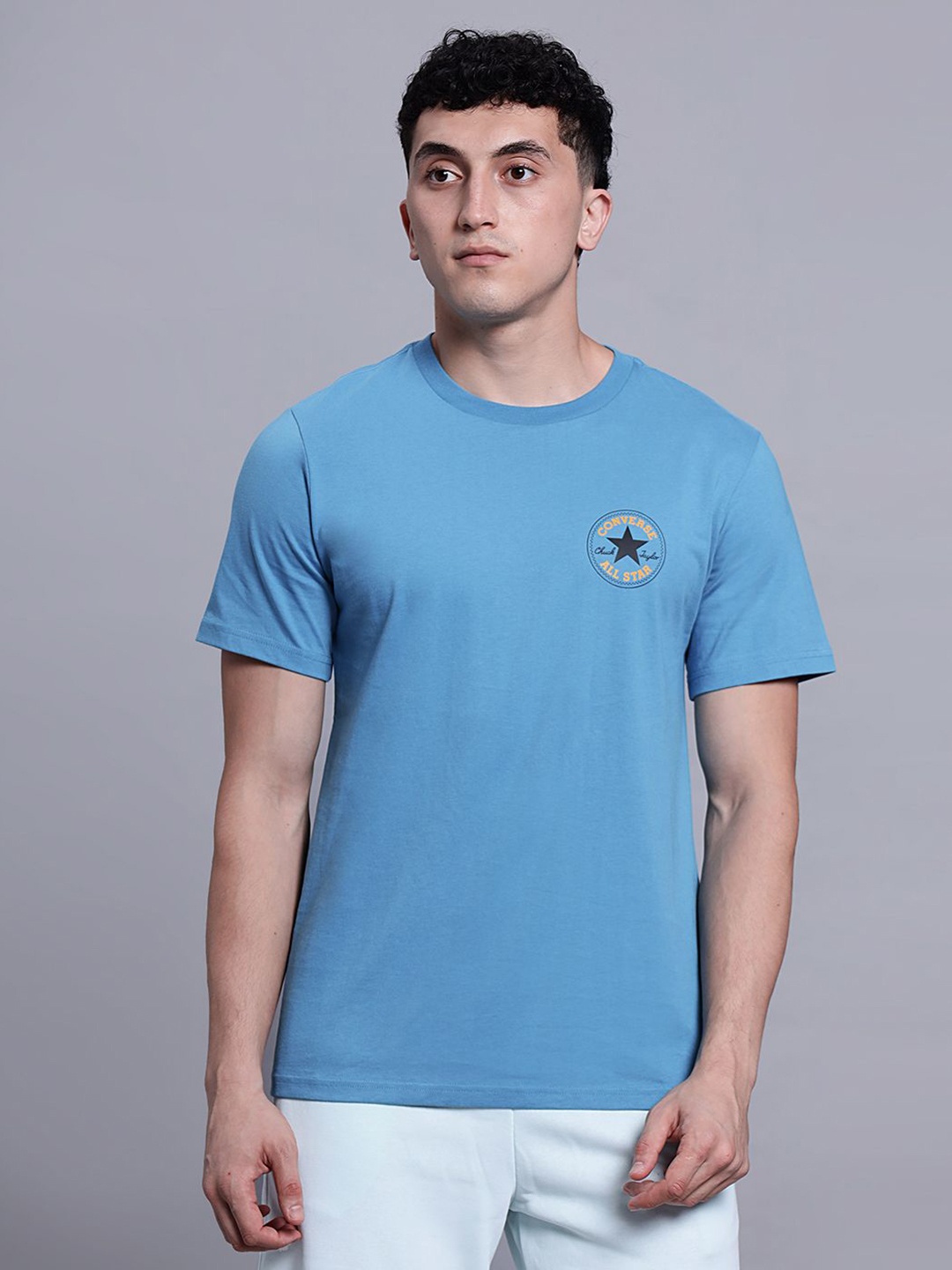 

Converse Men Chuck Patch Remix Oversized Crew Neck T-Shirt, Blue