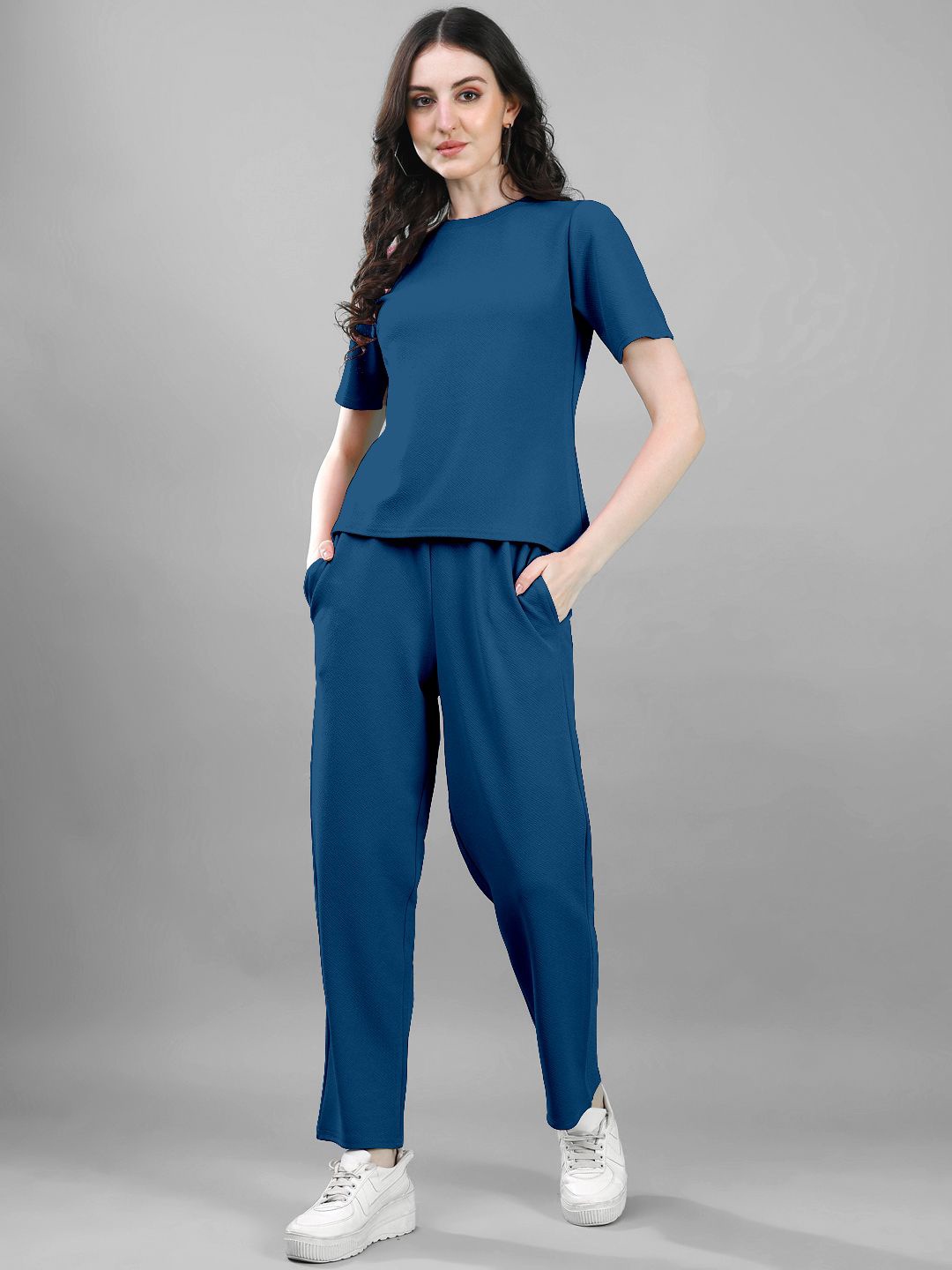 

Selvia Round Neck Short Sleeves Tshirt With Trouser, Blue