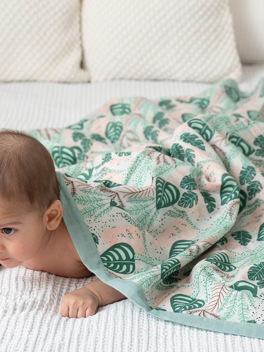 

cocoon care Printed Bamboo Muslin Swaddle, Sea green