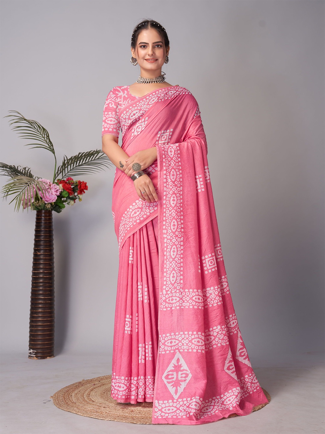 

V3 FASHION STUDIO Batik Pure Cotton Jamdani Saree, Pink
