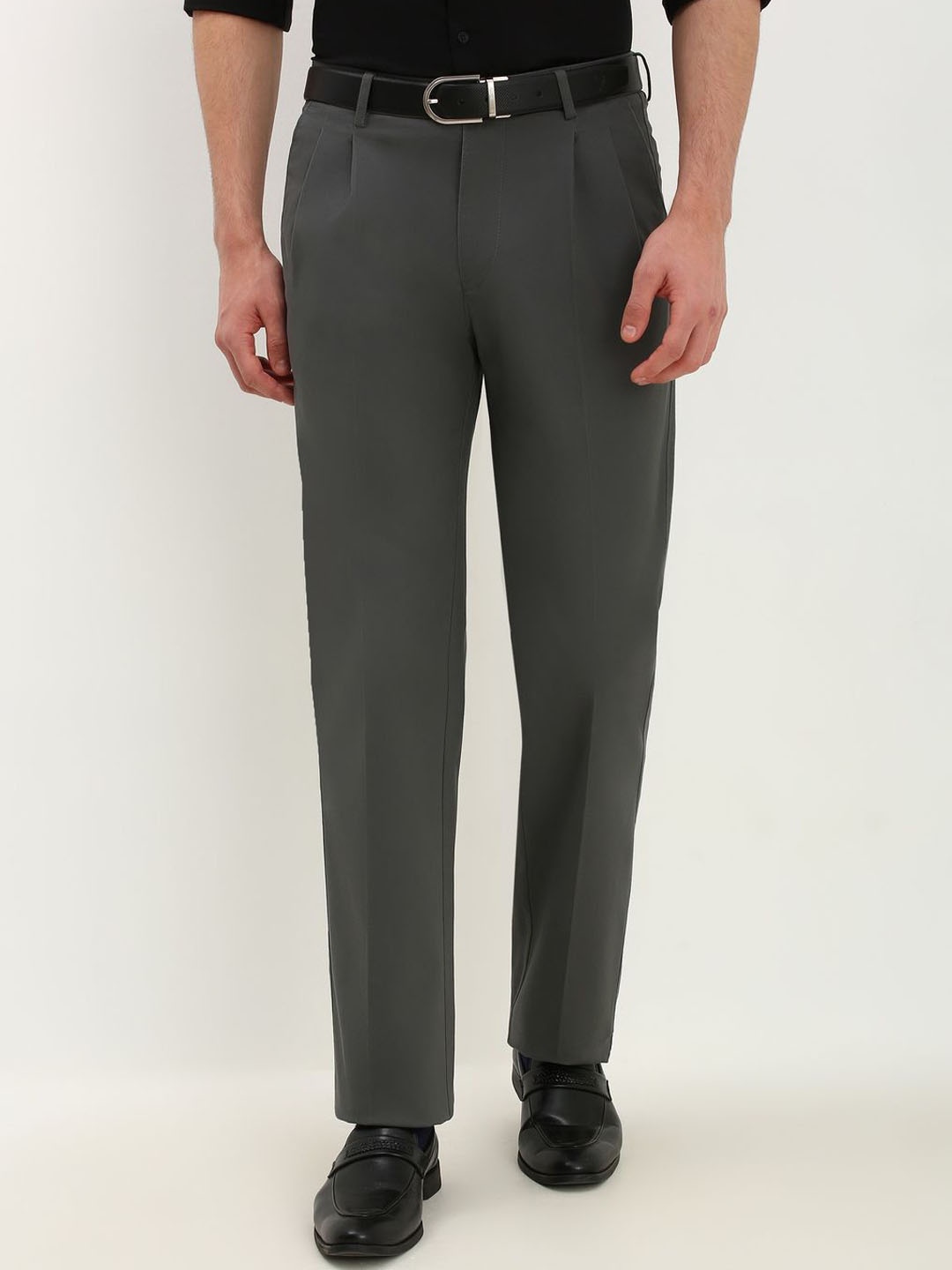 

Allen Solly Men Regular Fit Pleated Trousers, Grey