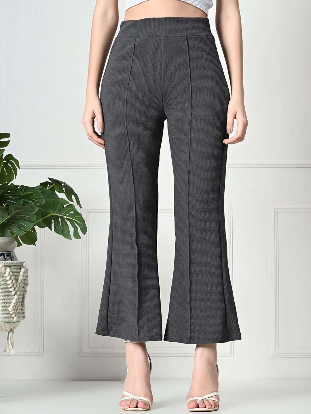 

Gladly Women Relaxed High-Rise Trousers, Grey