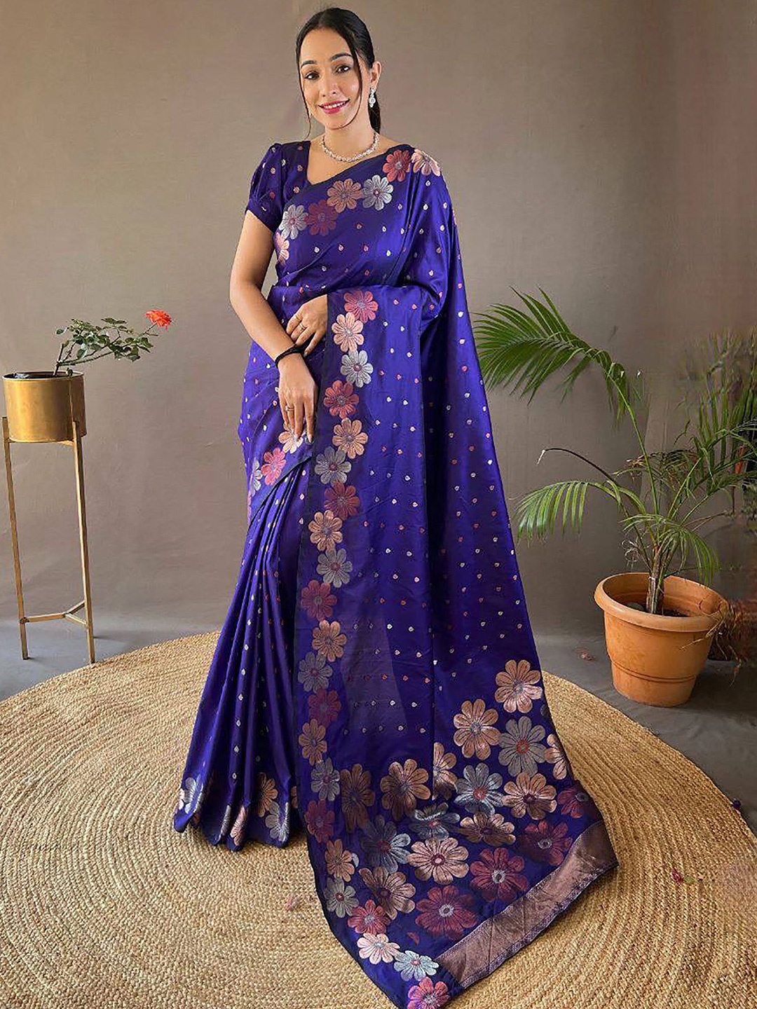 

Anjaneya Sarees Woven Design Zari Banarasi Saree, Blue