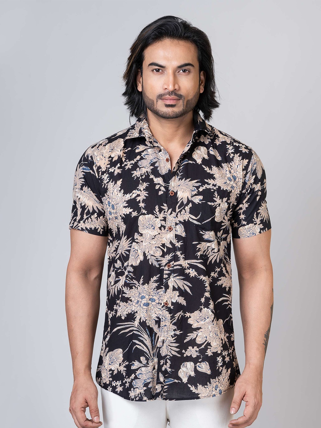 

Kartikeya Jaipur Men Standard Spread Collar Floral Printed Cotton Slim Fit Casual Shirt, Black