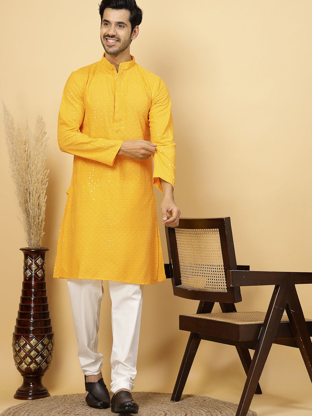 

FABINALIV Floral Embroidered Sequined Pure Cotton Kurta, Yellow