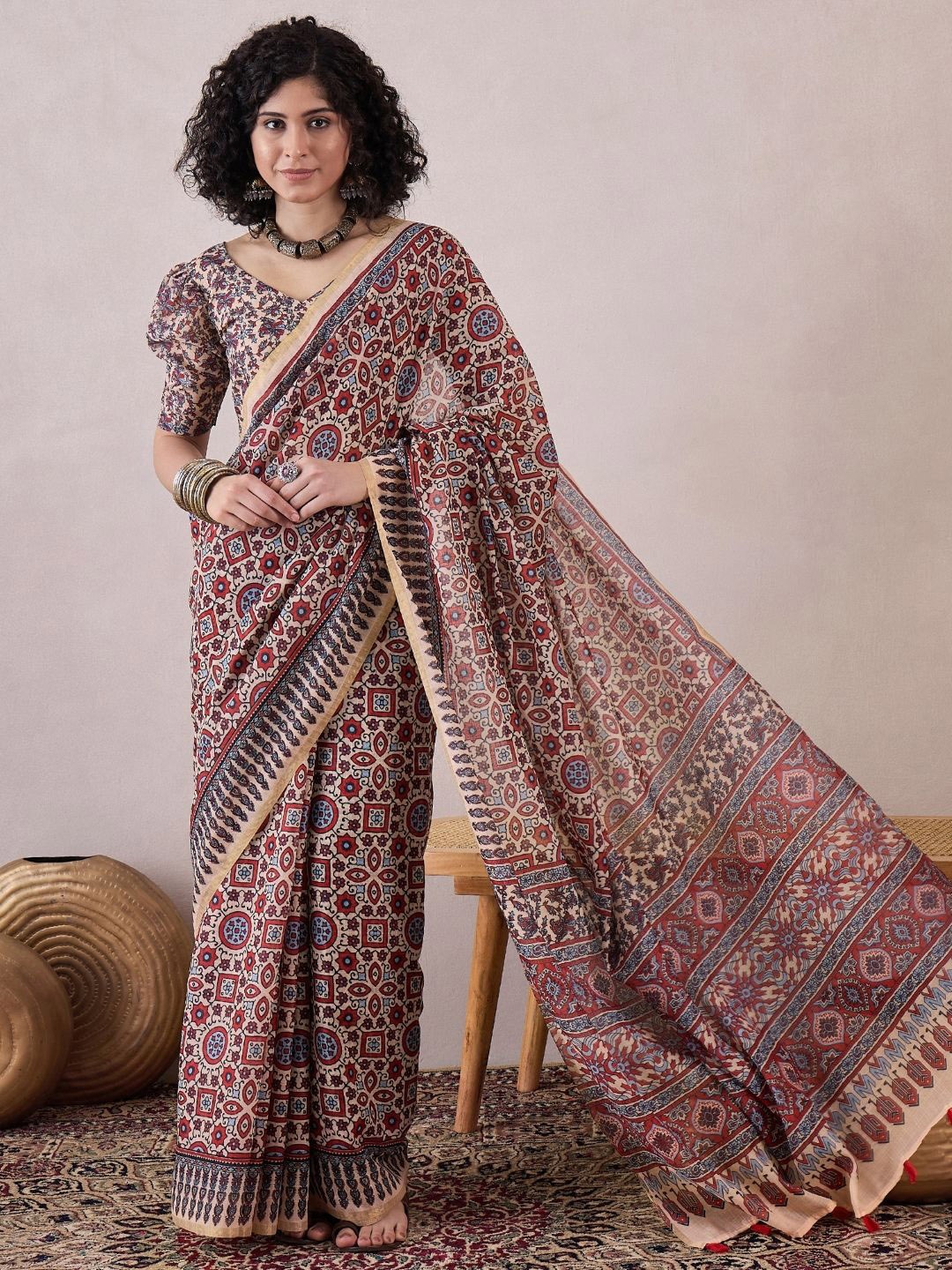 

KALINI Ethnic Motifs Off White Zari Linen Blend Block Print Saree