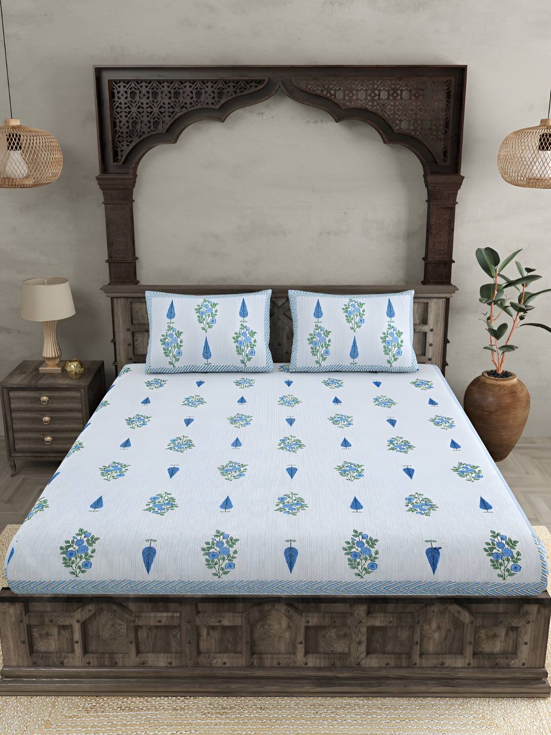 

BED-SHEET.COM Blue & White Pure Cotton Floral 144 TC King Bedsheet with 2 Pillow Covers