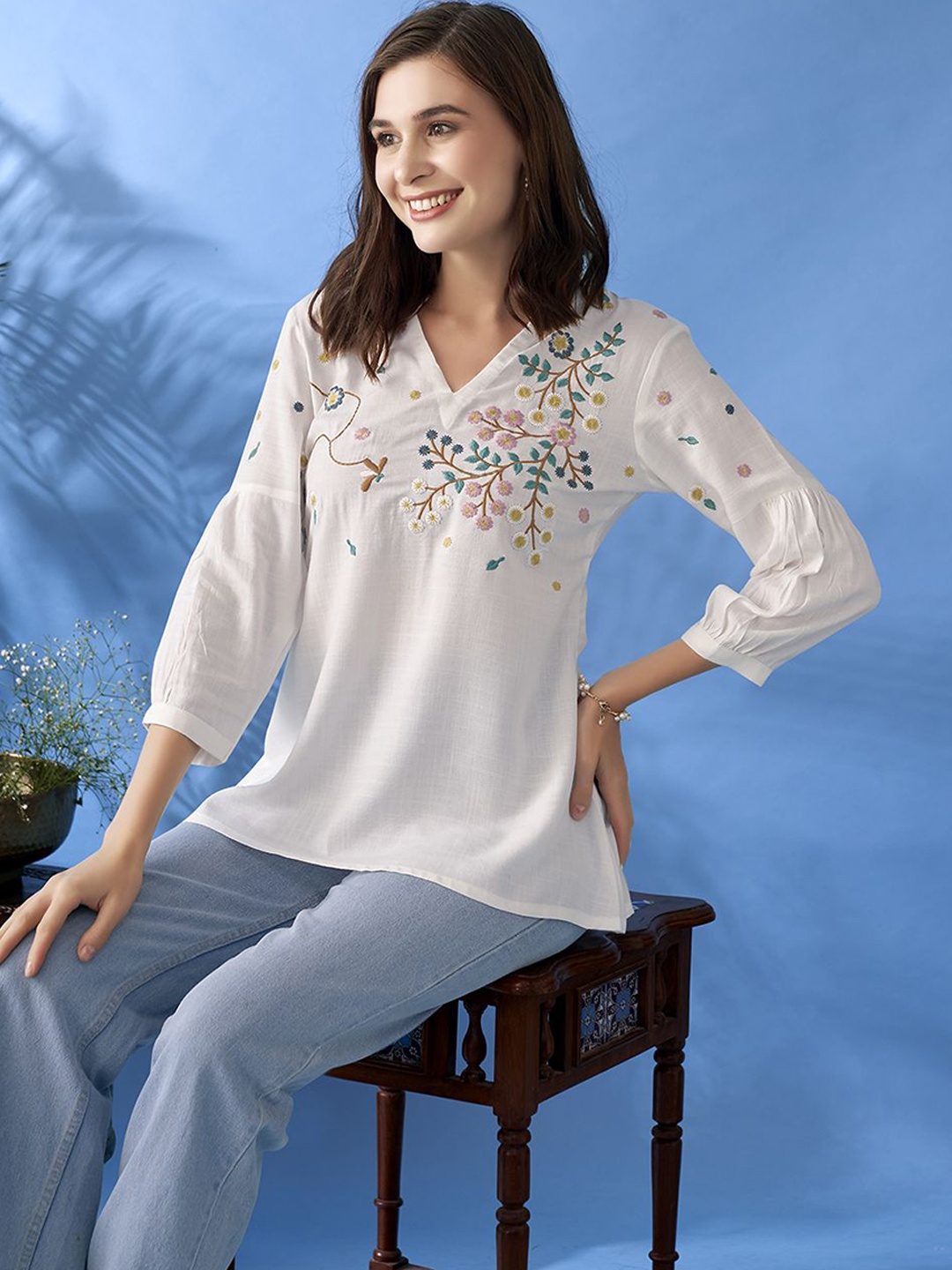 

Anouk Floral Embroidered Mandarin Collar A-Line Kurti, White