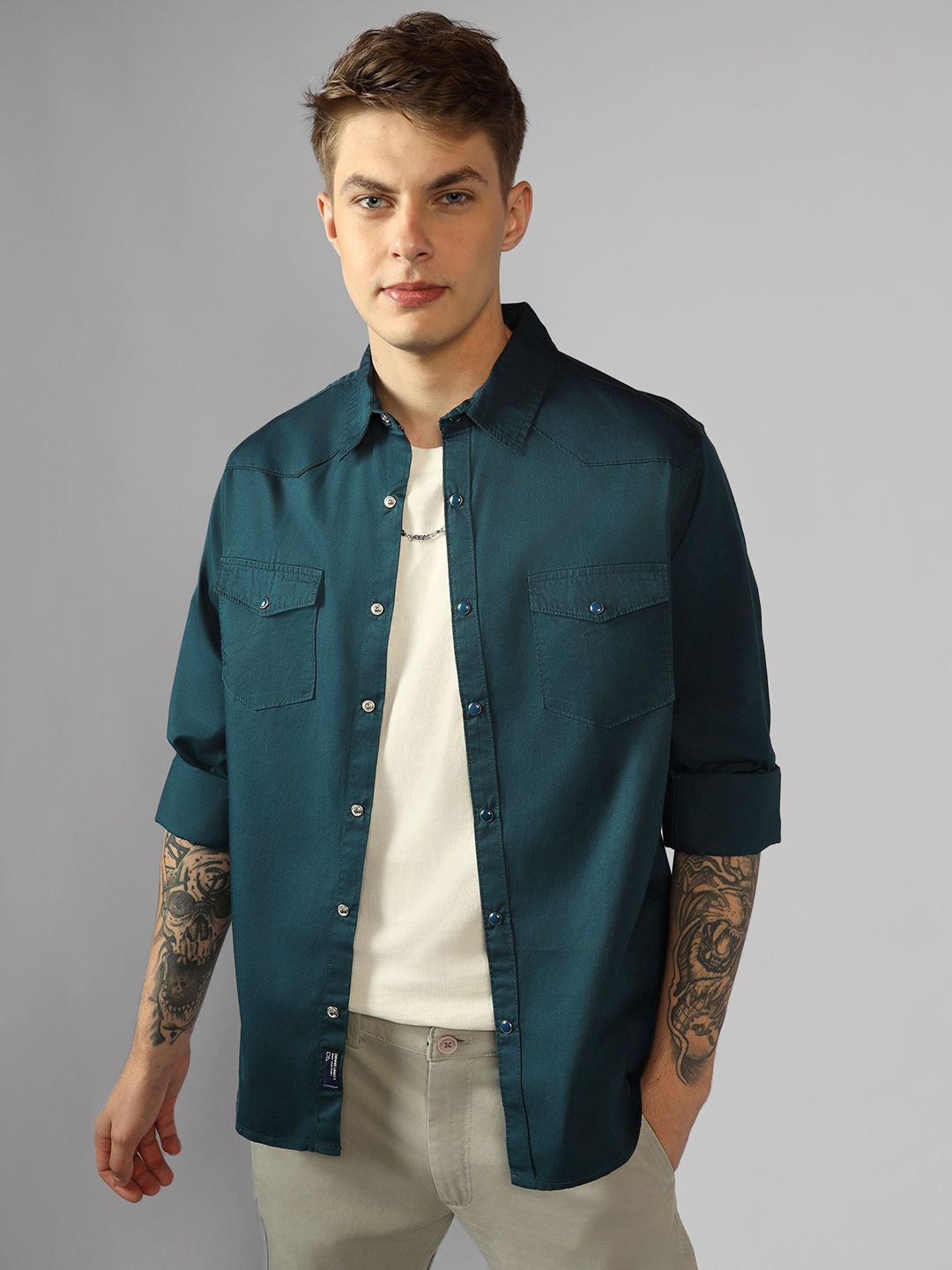 

Dennis Lingo Men Spread Collar Solid Cotton Casual Shirt, Teal