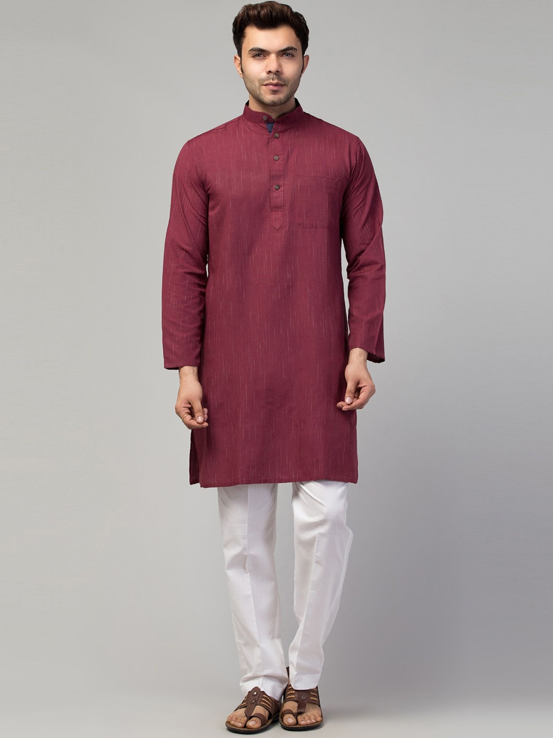 

MUSHKIYA Printed Mandarin Collar Straight Kurta, Maroon