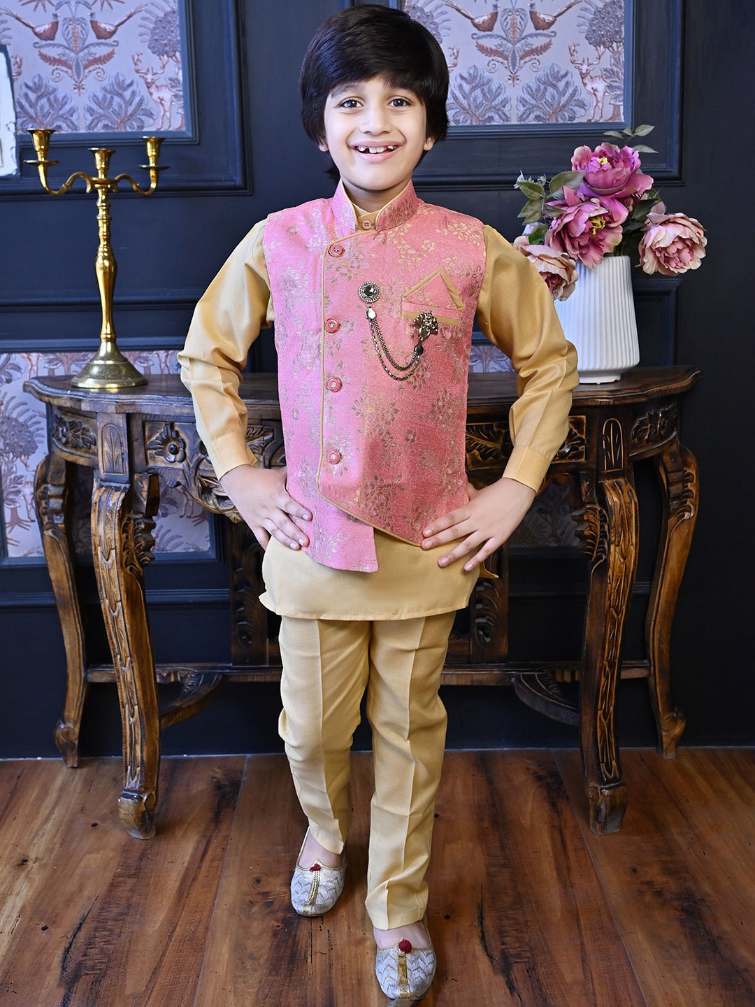 

BT DEZINES Boys Mandarin Collar Jacquard Kurta With Trousers And Waist Coat, Pink