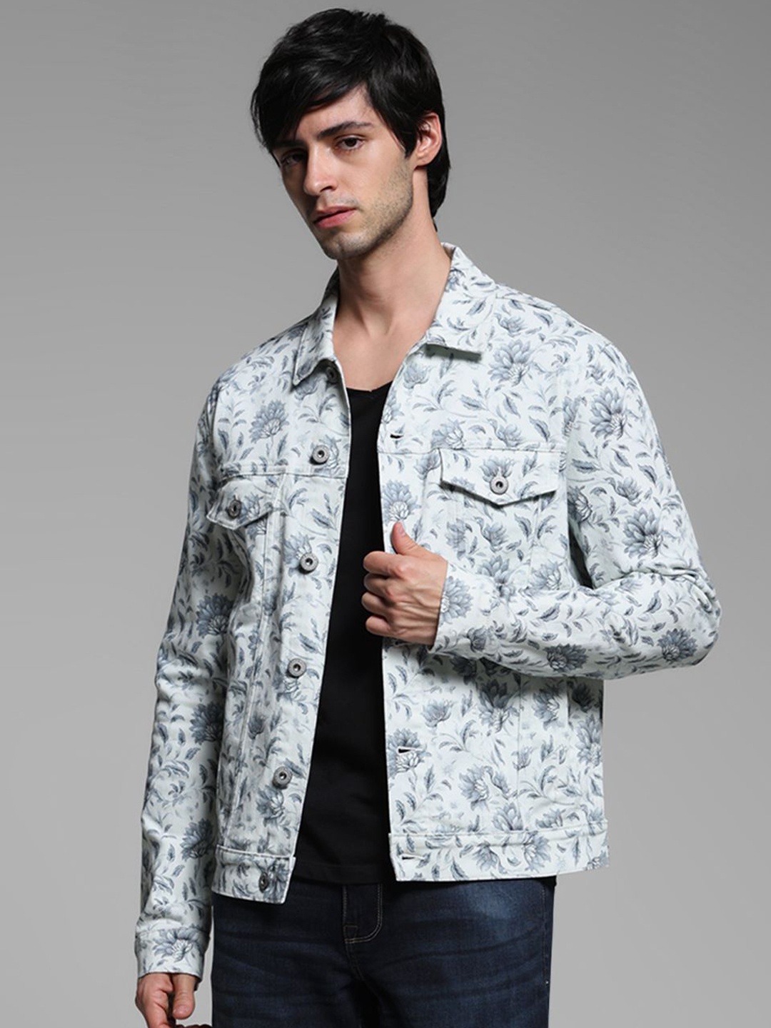 

Jack & Jones Men Geometric Crop Denim Jacket with Embroidered, White