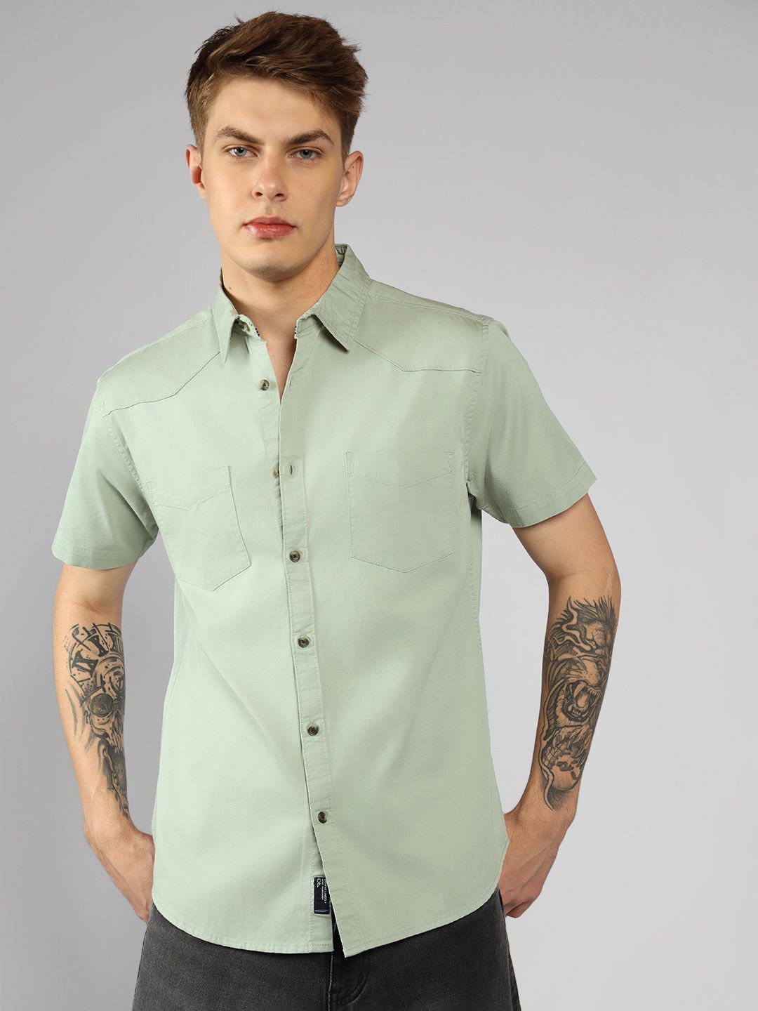 

Dennis Lingo Men Spread Collar Solid Cotton Casual Shirt, Green