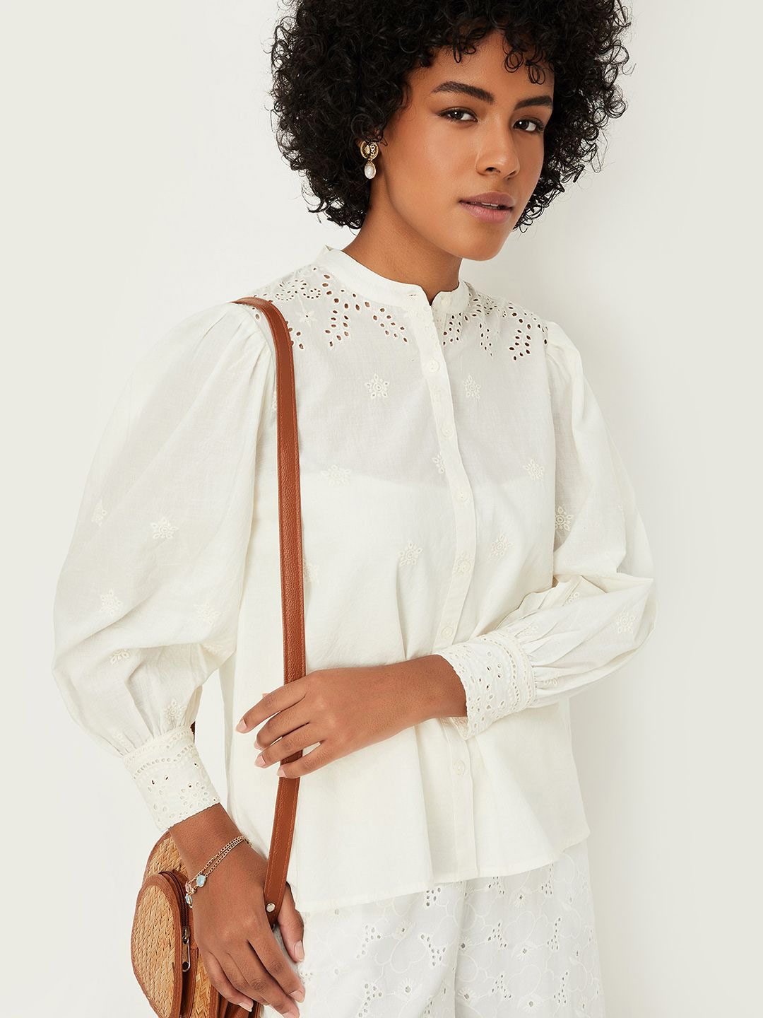 

max Mandarin Collar Embroidered Tunic, Off white