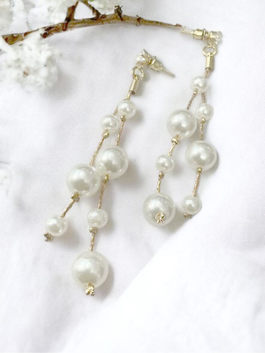 

Krelin Classic Drop Earrings, White