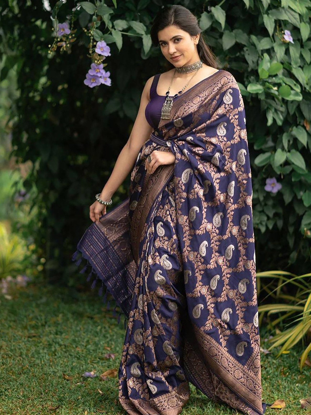 

Anjaneya Sarees Woven Design Zari Silk Blend Banarasi Saree, Navy blue