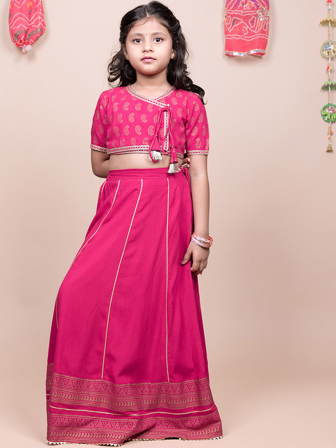 

HERE&NOW Girls Embellished Lehenga Choli, Pink