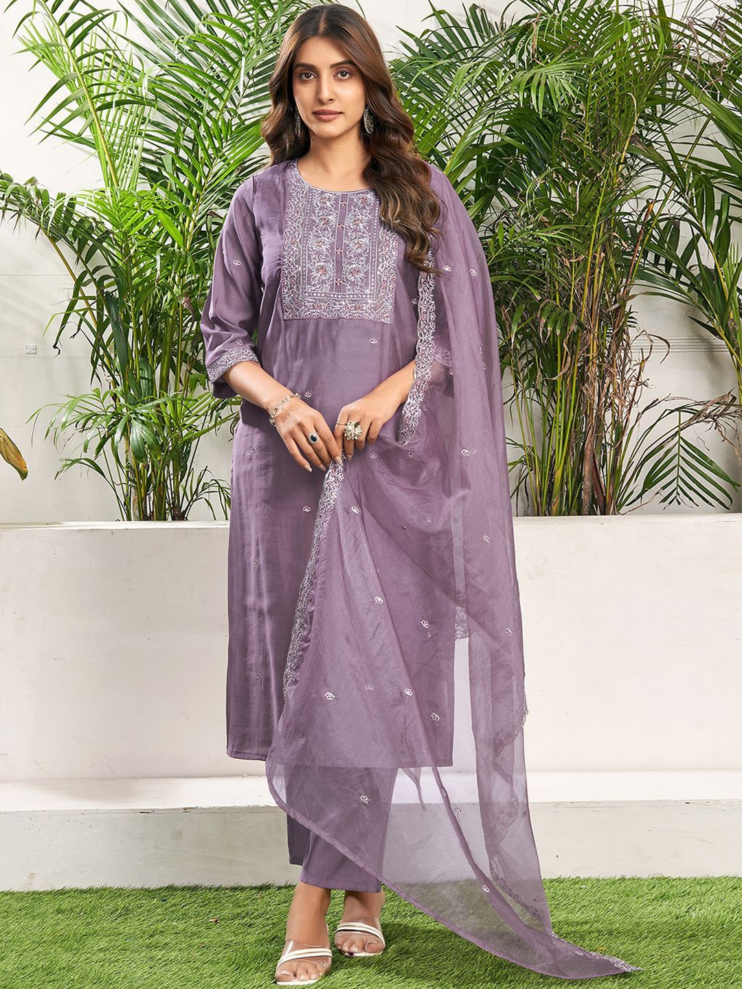

KALINI Floral Embroidered Sequinned Kurta with Trousers & With Dupatta, Purple