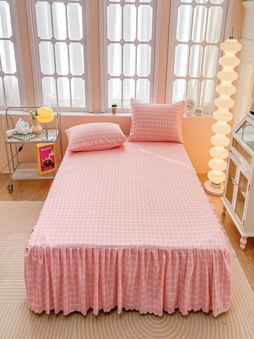 

JC HOME Pink & White Geometric 150 TC Fitted King Bedsheet with 2 Pillow Covers