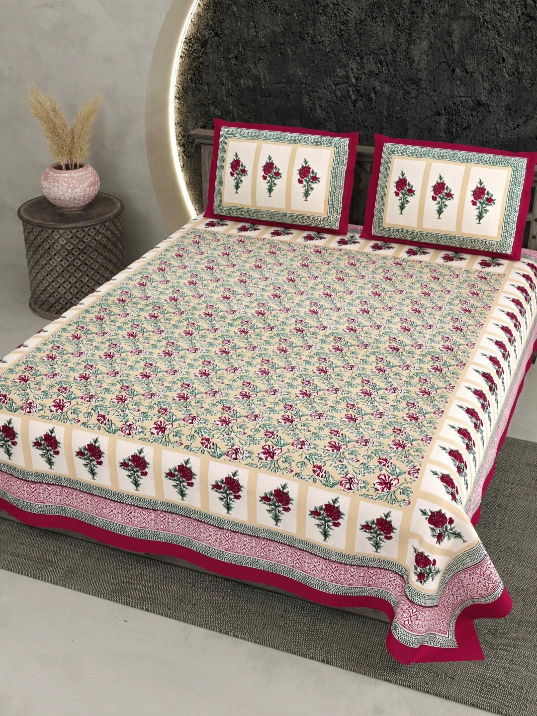 

LIVING ROOTS Pink & White Floral Cotton 210 TC King Bedsheet with 2 Pillow Covers