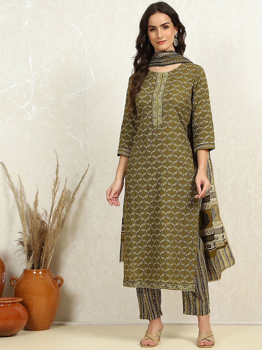 

Biba Floral Printed Pure Cotton Unstitched Dress Material, Green