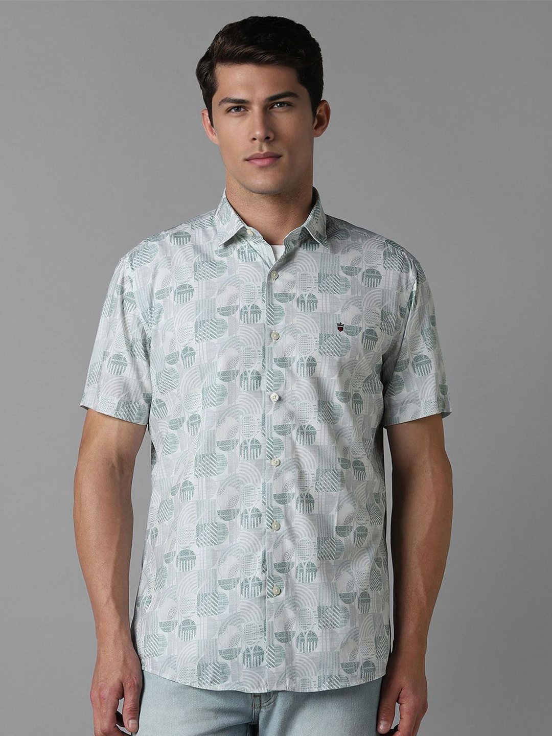 

Louis Philippe Sport Men Spread Collar Geometric Printed Cotton Slim Fit Casual Shirt, White