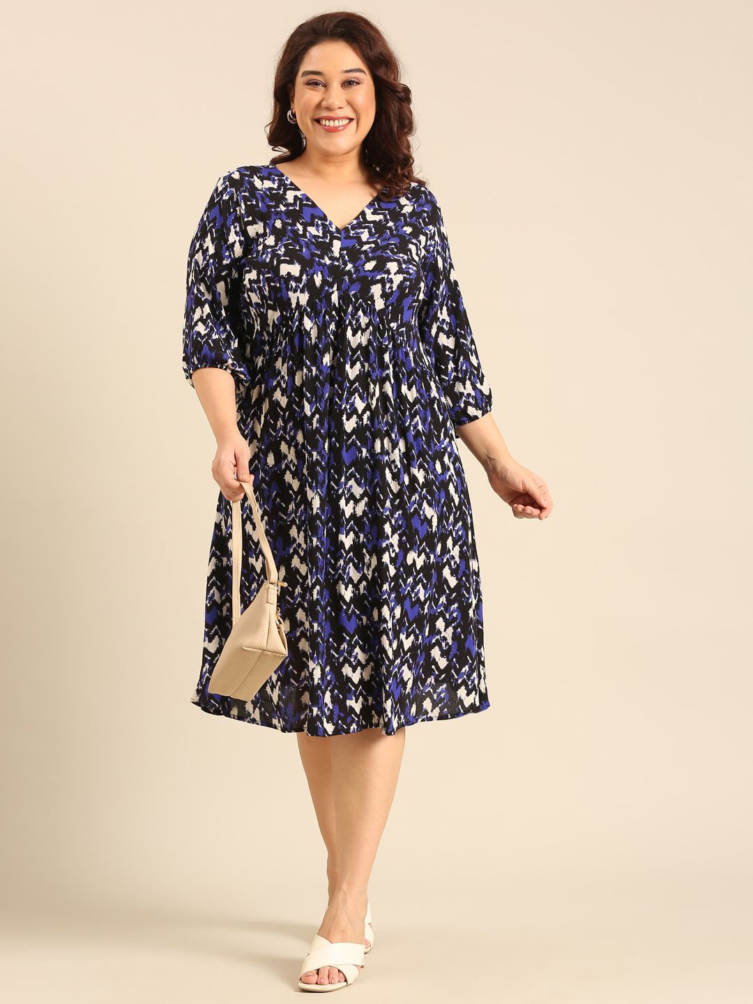 

The Pink Moon Plus Size Printed A-Line Dress, Black