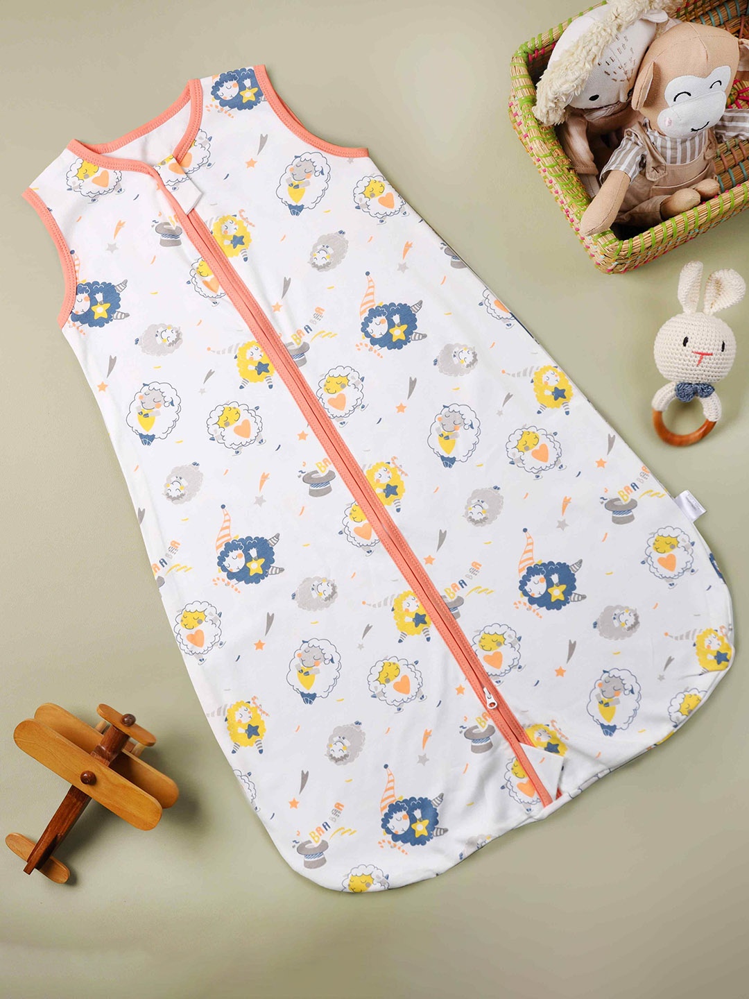 

KICKS & CRAWL Infants Printed Cotton Baby Sleeping Bag, White