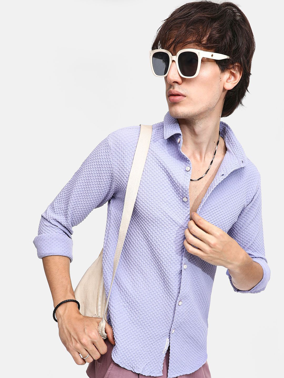 

Campus Sutra Men Textured Solid Opaque Casual Shirt, Lavender