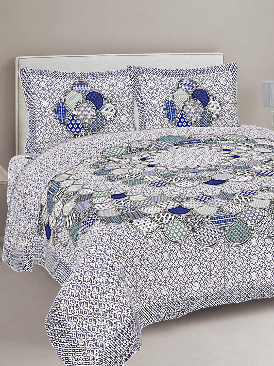 

FrionKandy Living Blue & Grey Printed Cotton 180 TC King Bedsheet With 2 Pillow Covers