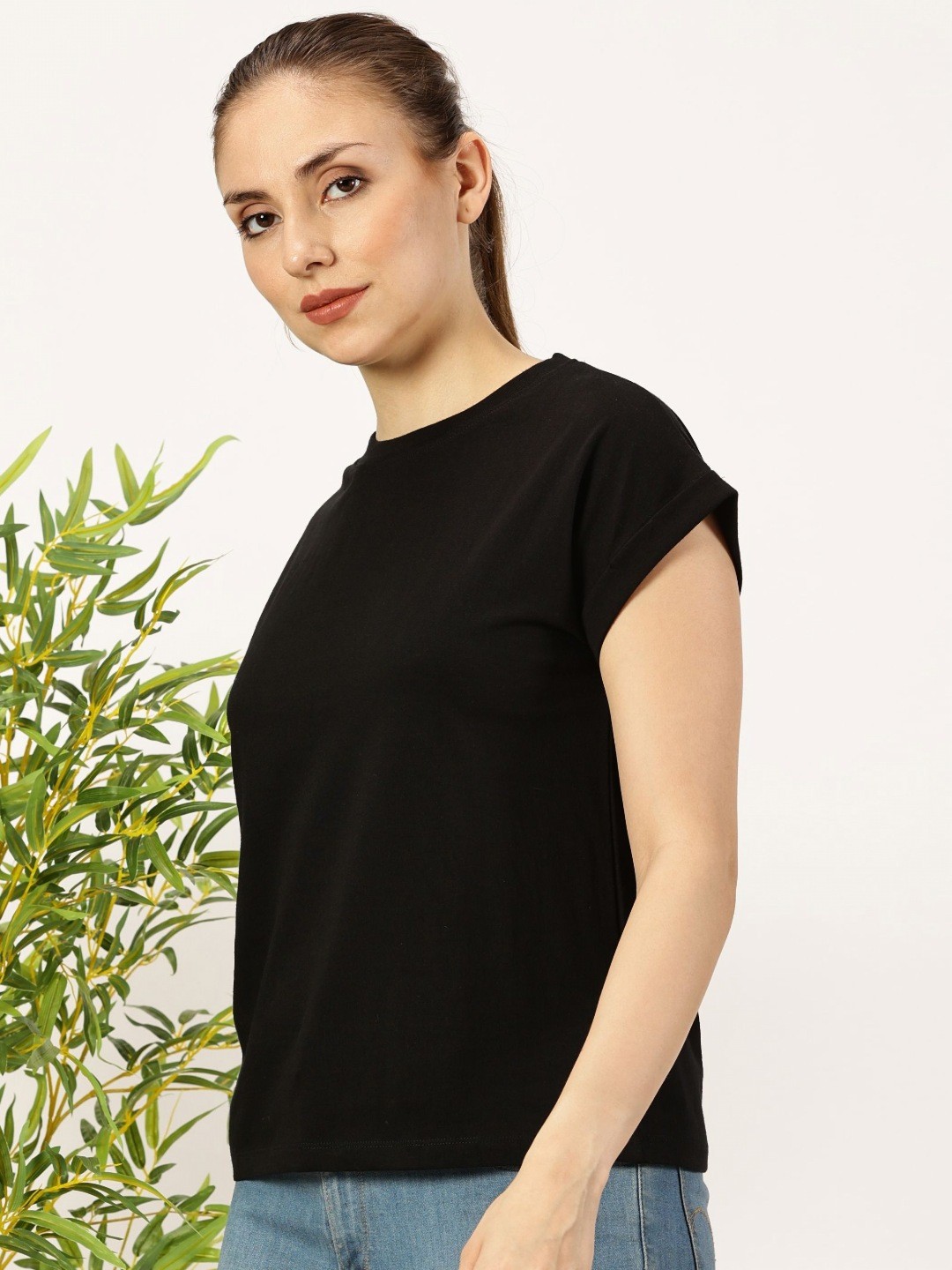 

THE HOLLANDER Women Solid Round Neck Cotton Slim Fit T-shirt, Black