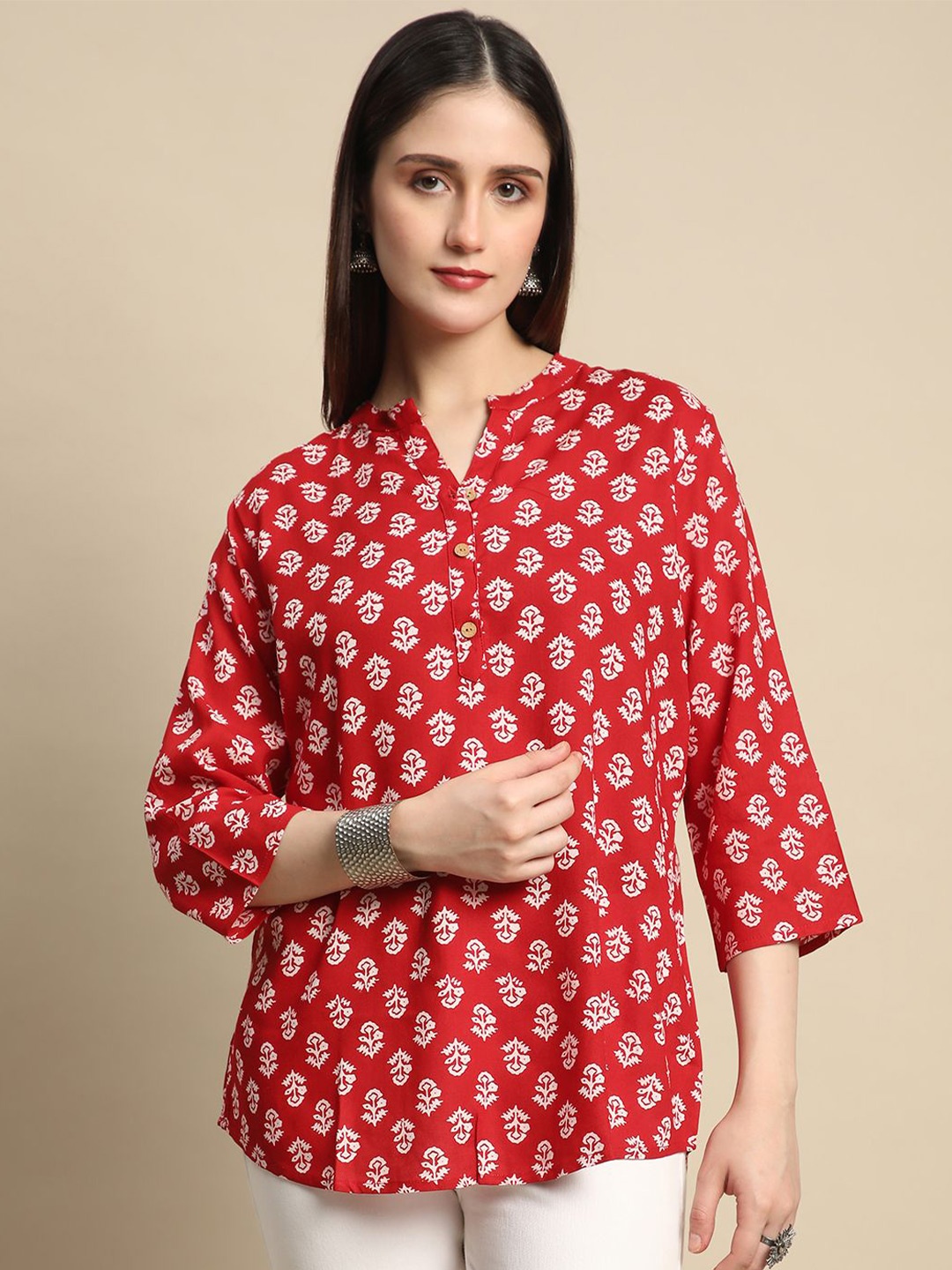 

BAPS Ethnic Motifs Printed Pure Cotton Kurti, Red