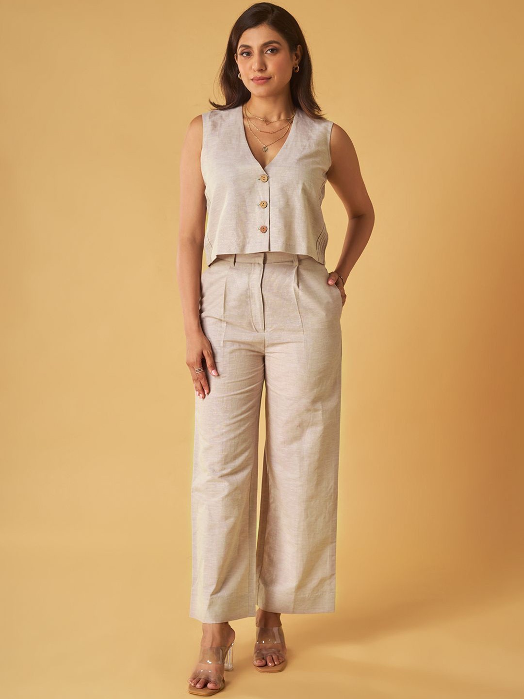 

Maisolos Cotton Linen Waistcoat With Trousers, Beige