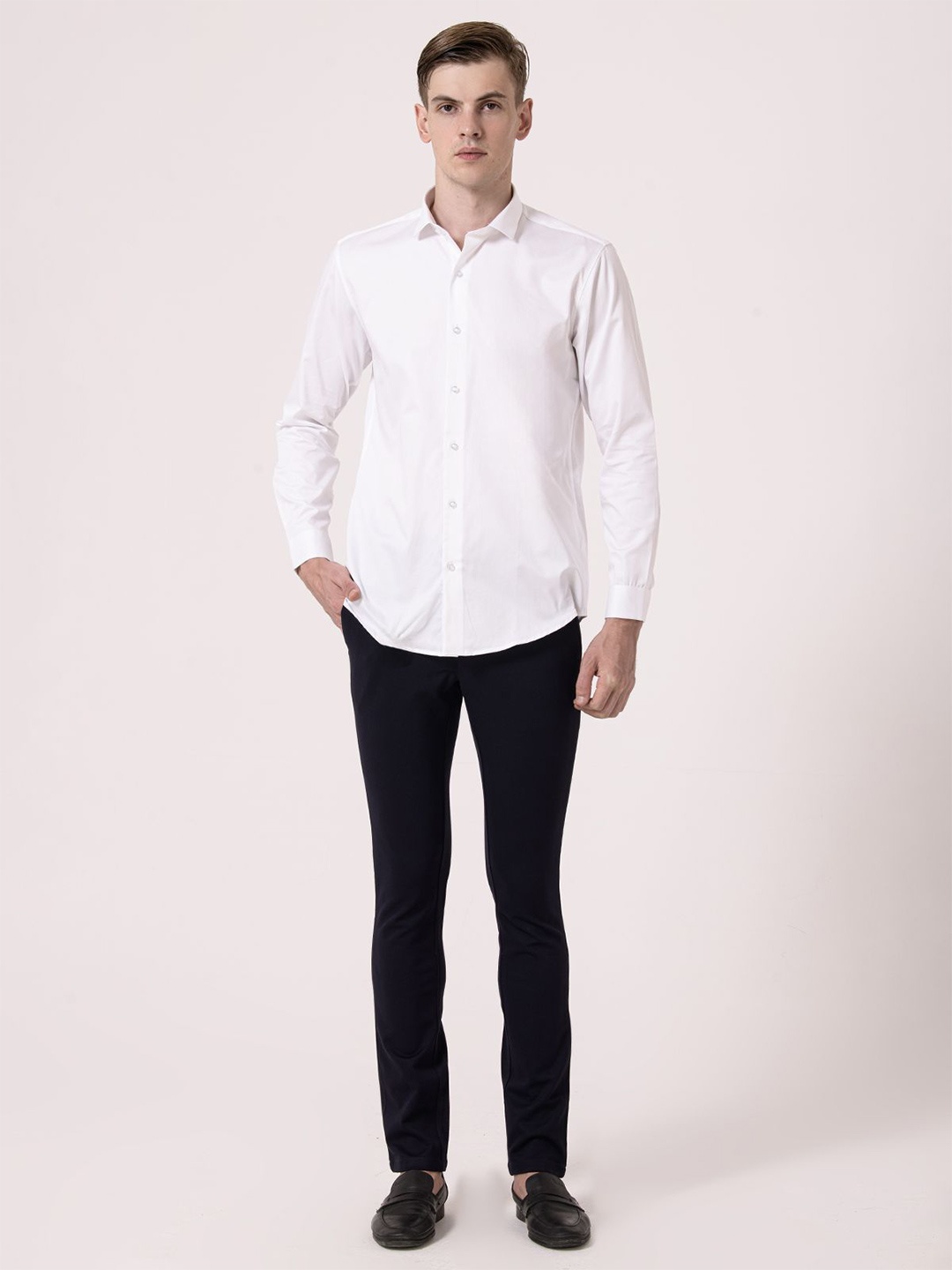 

Albion By CnM Men Spread Collar Solid Casual Shirt, White
