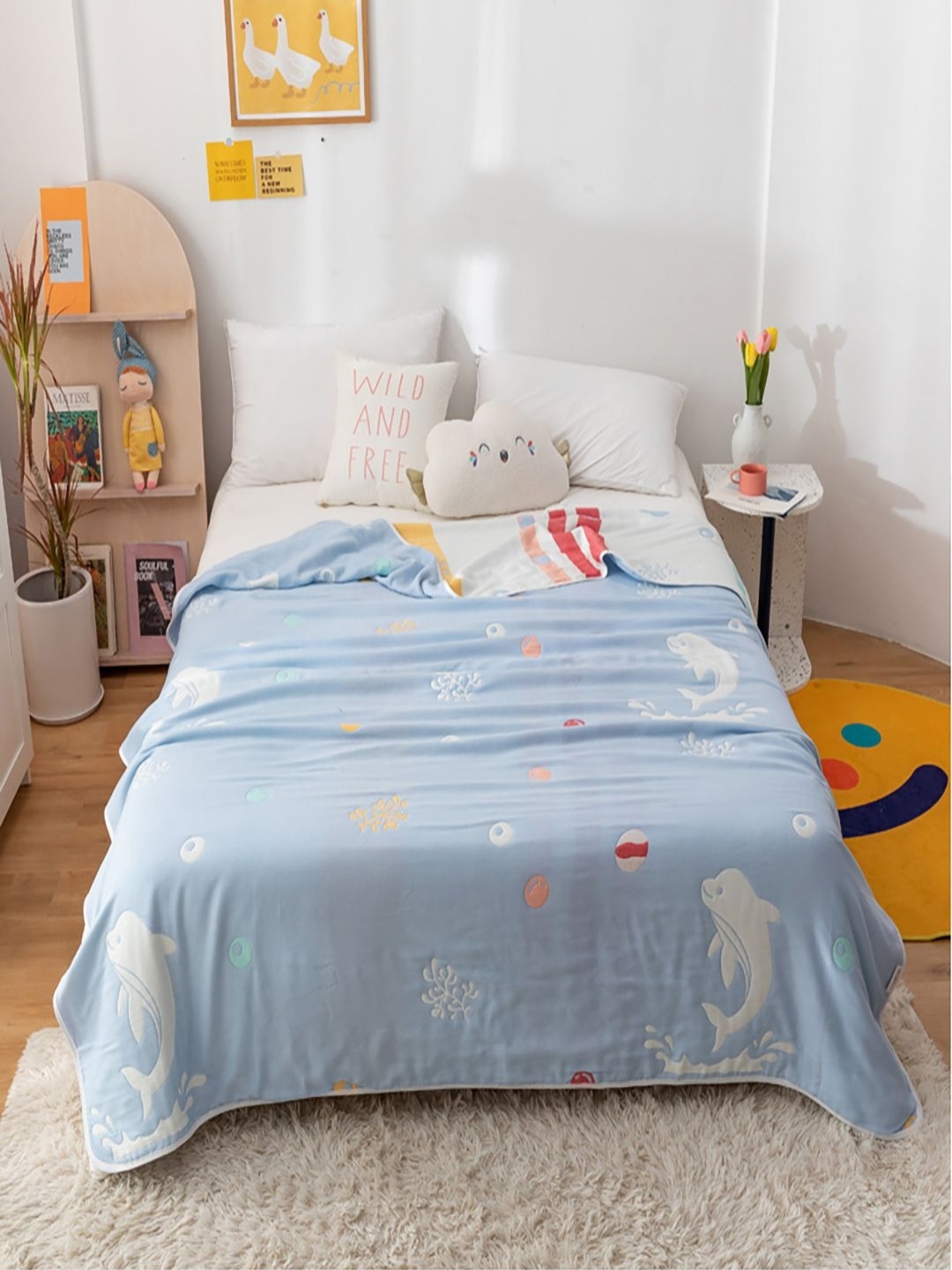 

JC HOME Blue & White Cartoon Characters Printed AC Room 400 GSM Cotton Double Bed Quilt