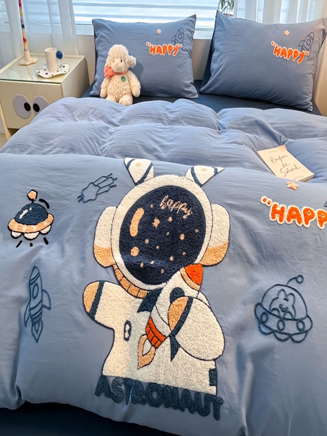 

JC HOME Navy Blue & White 4 Pieces Graphic Single Regular Bedding Set