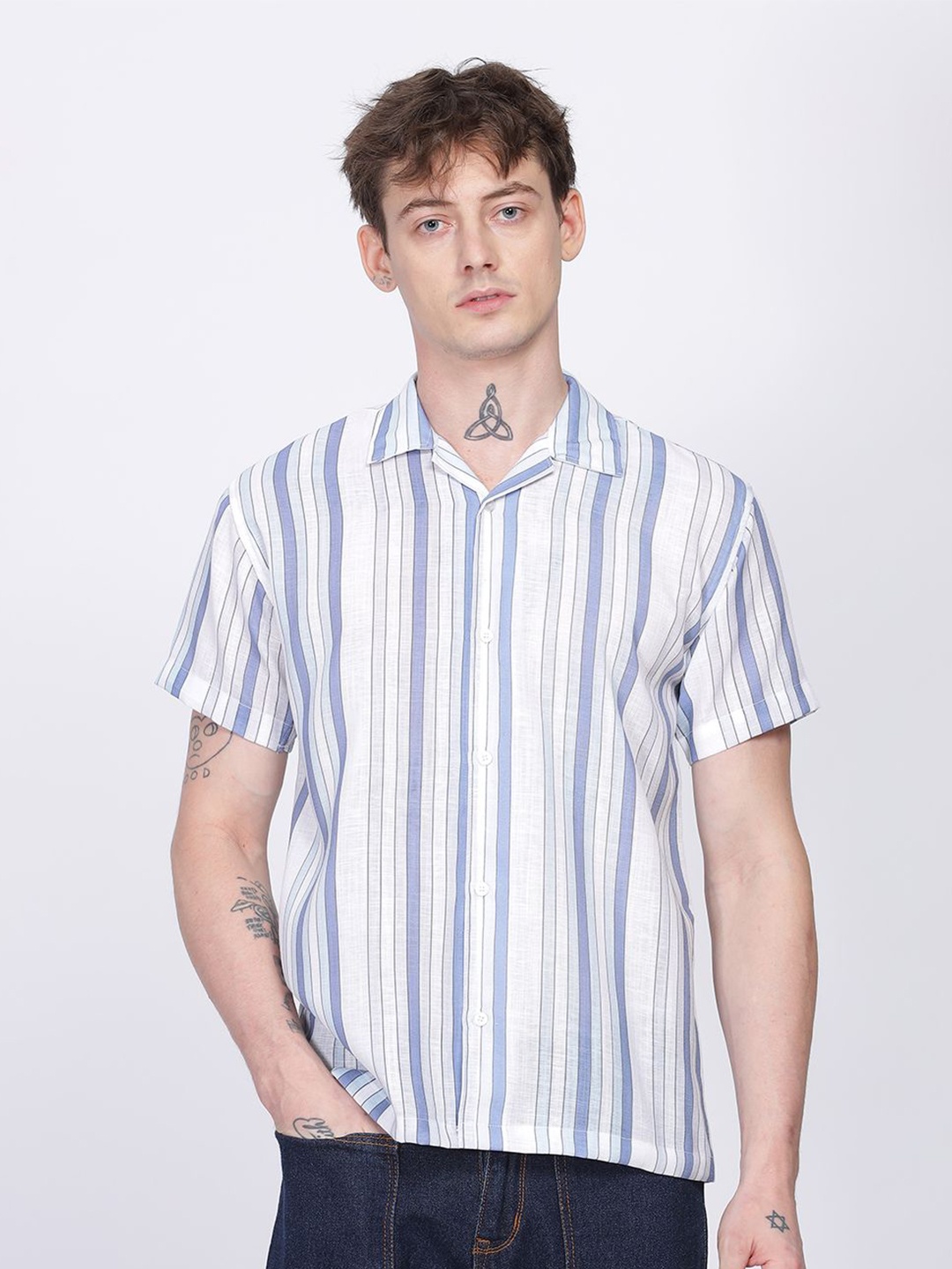 

Vestirio Men Relaxed Multi Striped Casual Shirt, Blue