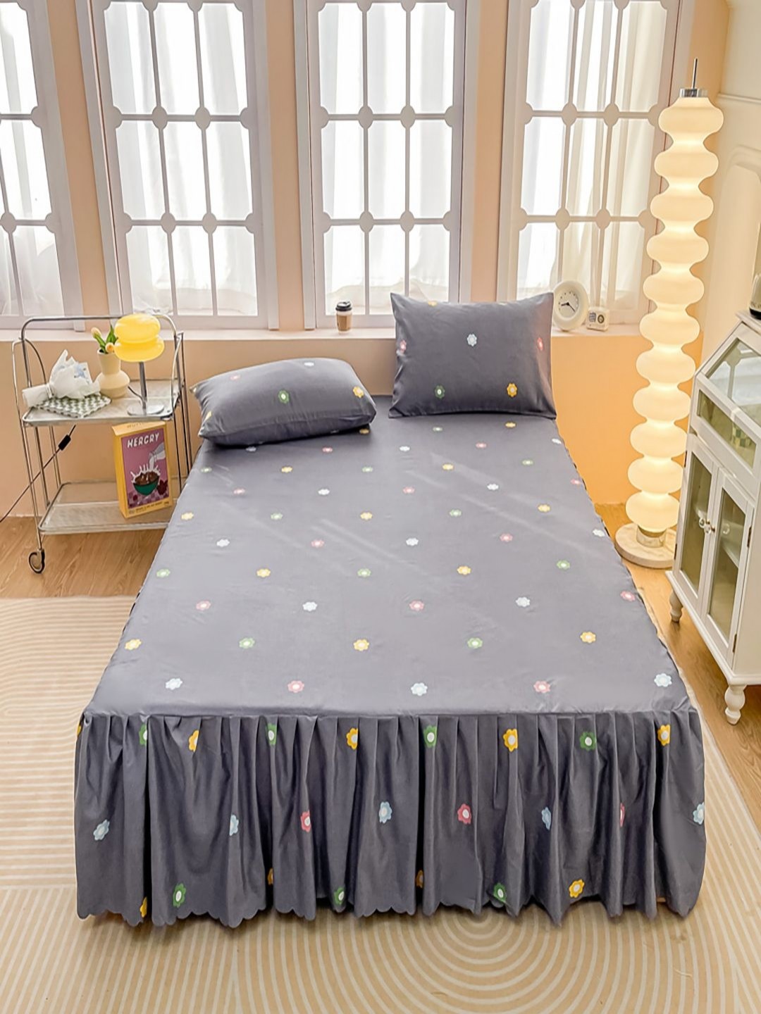 

JC HOME Grey & Yellow Floral Printed 150 TC King Fitted Bedsheet With 2 Pillow Covers
