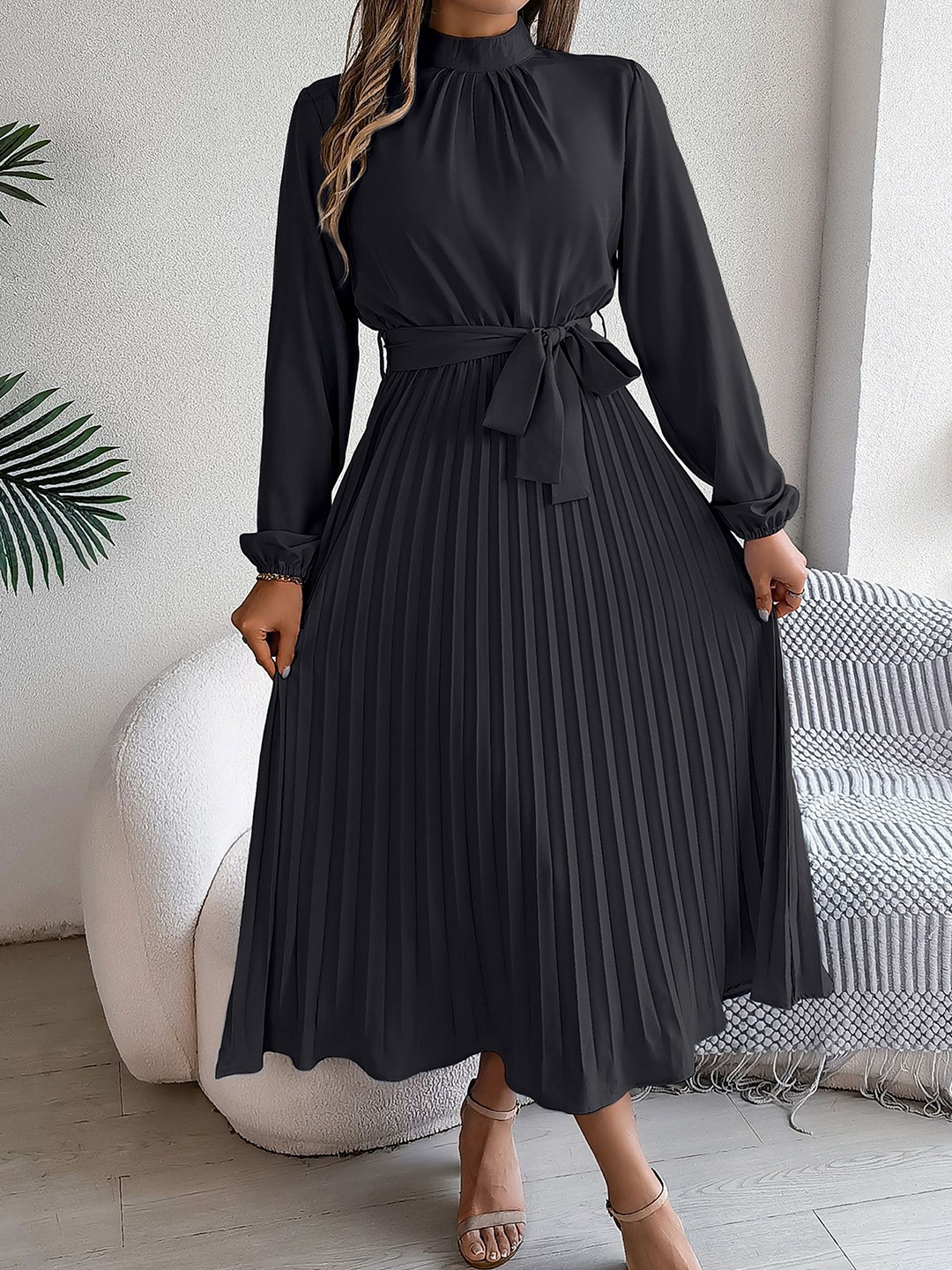 

StyleCast x Revolte Accordion Pleats Fit & Flare Solid Midi Dress, Black