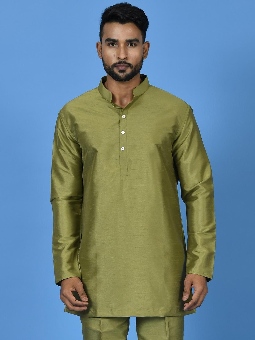 

Sayisha Mandarin Collar Long Sleeves Straight Kurta, Green