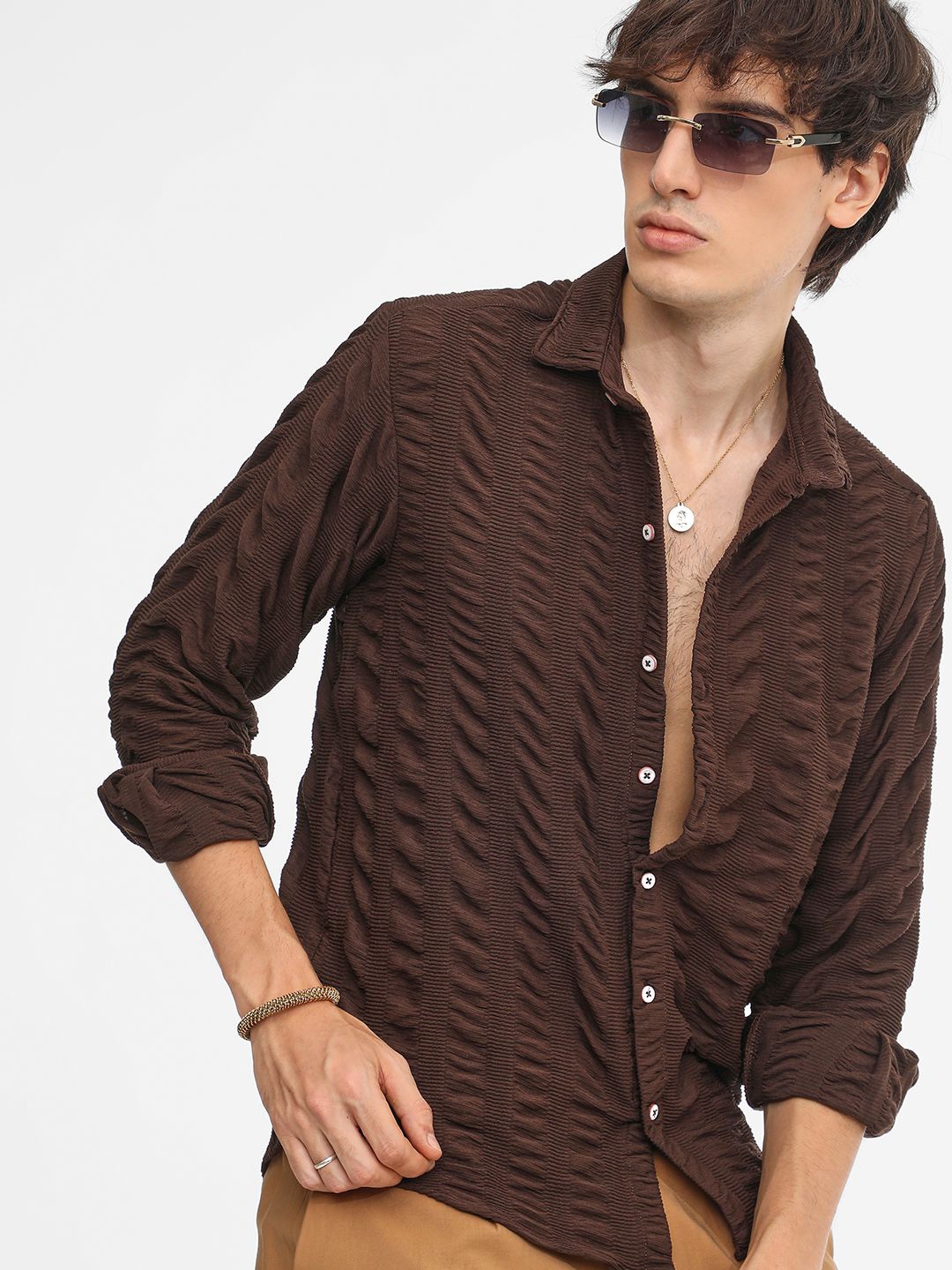 

Campus Sutra Men Comfort Spread Collar Textured Casual Shirt, Red