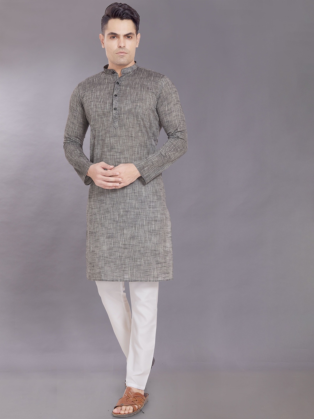 

DIVISIVE Mandarin Collar Regular Pure Cotton Kurta With Pyjama, Grey