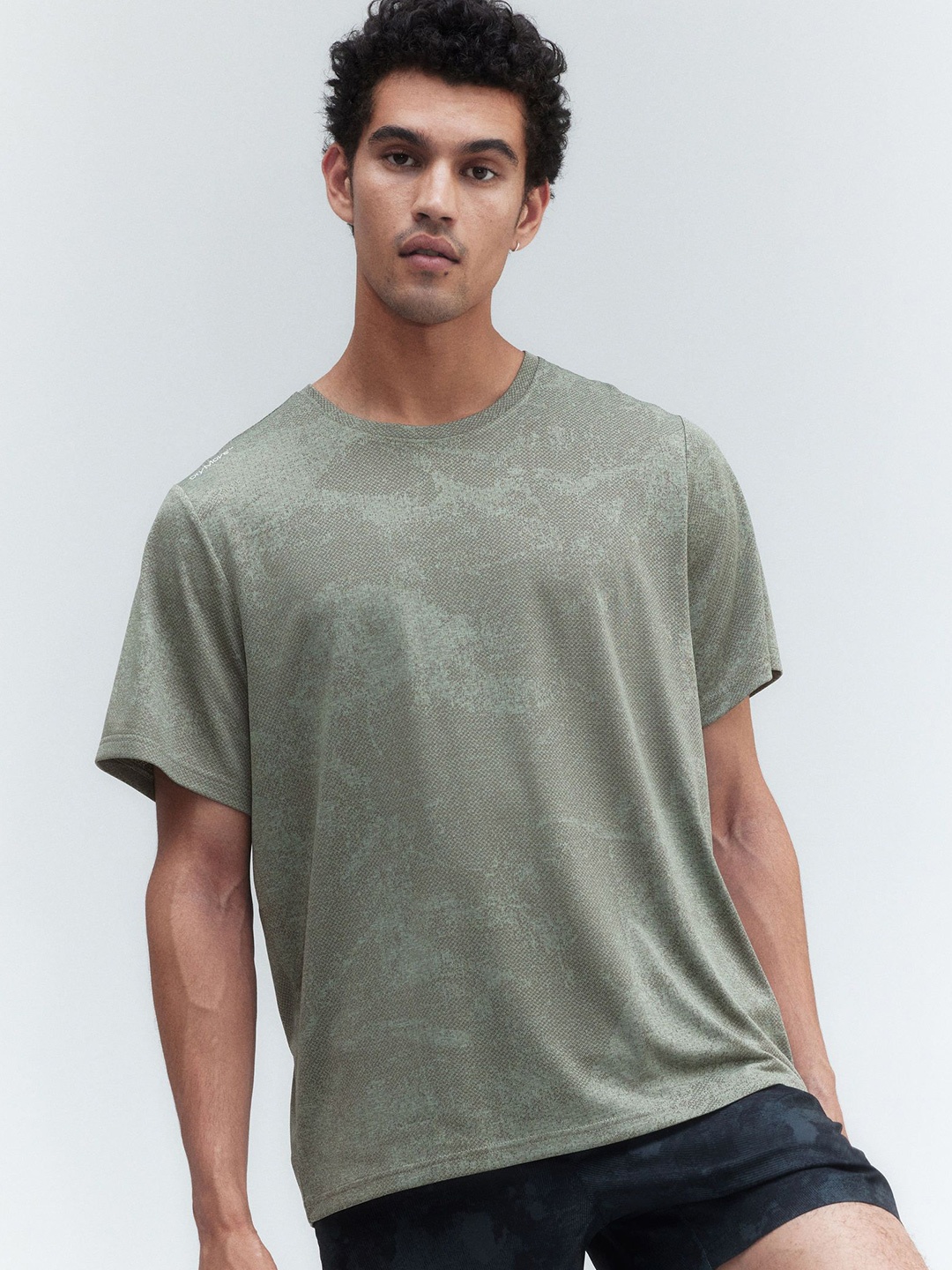 

H&M Dry Move Round Neck T-Shirt, Green