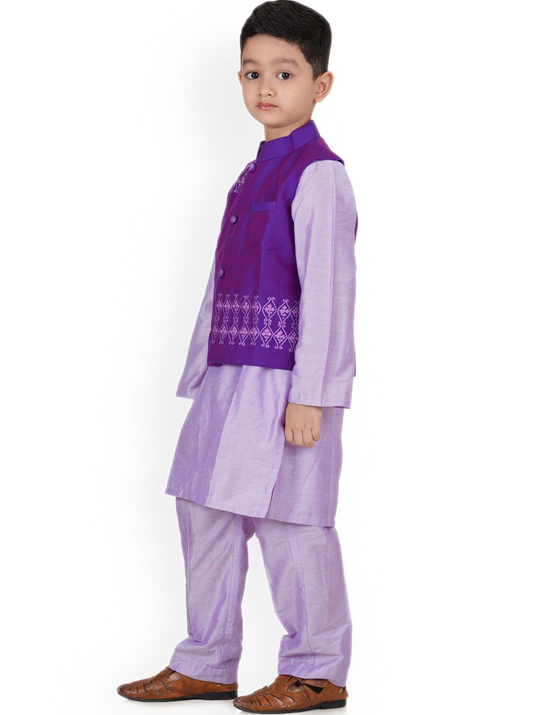 

Kiddorama Boys Band Collar Kurta with Pyjamas & Nehru jacket, Purple